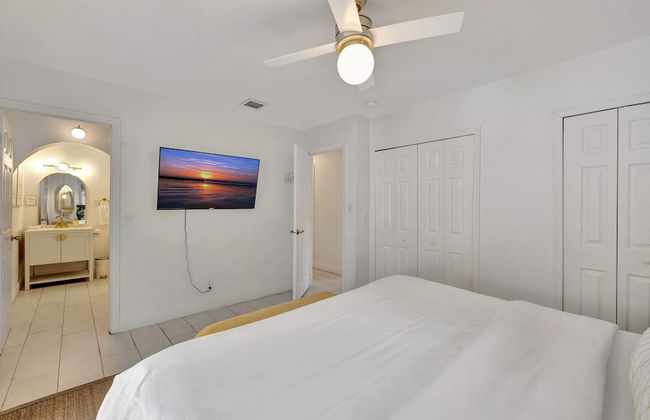 Poolside Paradise Dock & Pool! - Foto 4