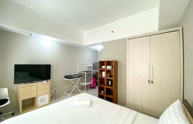 Great Choice Studio Apartment LRT City Jatibening - Photo 4