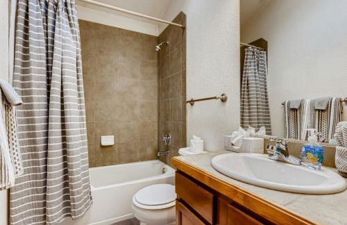 Cozy Mountain House Perfect for Relaxing - Puma's Den - Foto 12