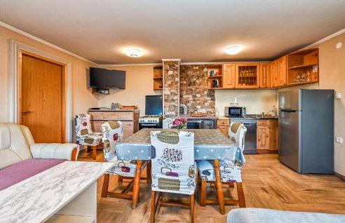 Beautiful Home In Leskovec Toplicki - Foto 9