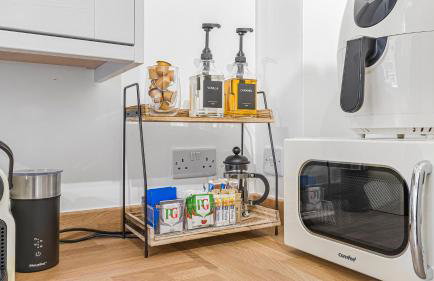 Newly renovated 2-bed house in Lechlade with parking - Foto 11