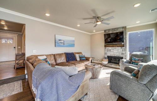 Lakefront Family Home with Dock and Views in Vinita! - Foto 5