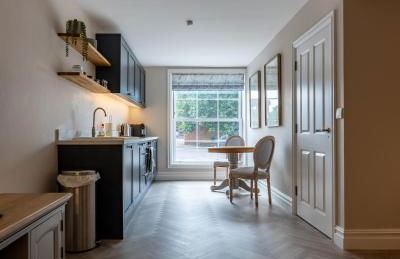 Brand New Riverside Apartment - Foto 7