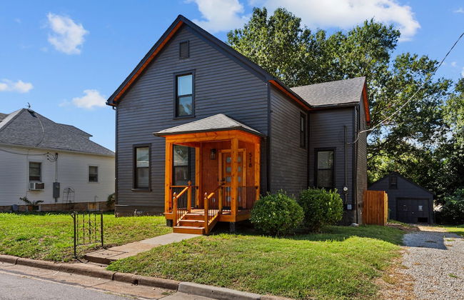 Wine Country Getaway | JZ Vacation Rentals - Photo 33