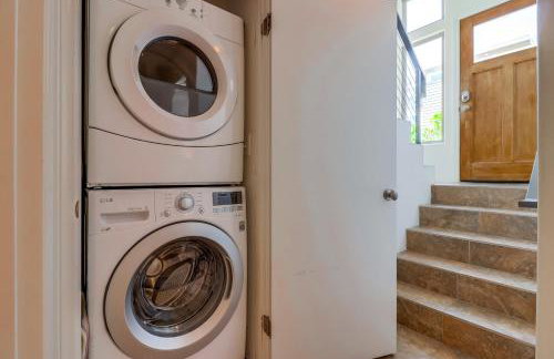 Beach Oasis - Rooftop, Steps2Sand and Water Views - Foto 34