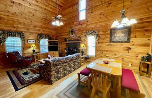 Cabin 2 bed close to Helen hot tub #15 - Foto 4