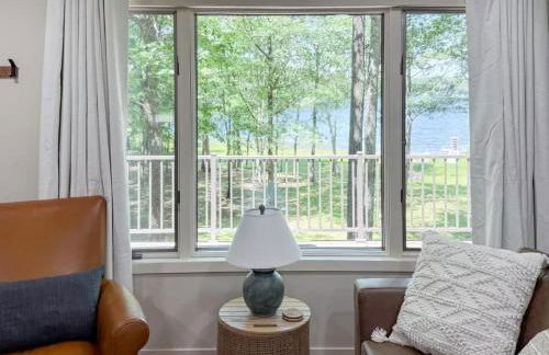 Pet-Friendly Lakefront Cabin by arc Vacation Rentals - Foto 14