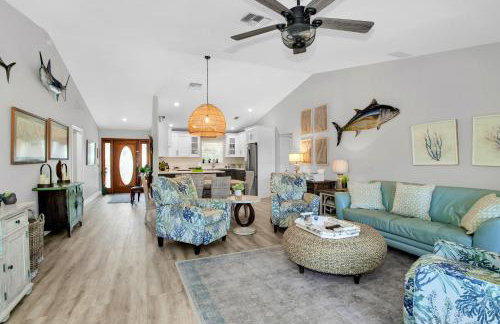 Waterfront Luxury Home With Pool And Boat Dock 3 Bedroom Home by RedAwning - Foto 37