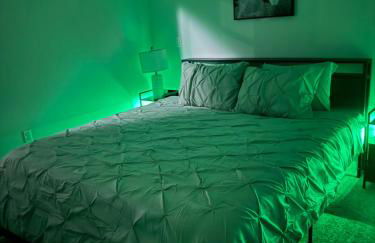 DTLA prime one bedroom steps away from Crypto - Photo 7