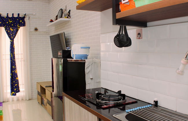 Stunning And Comfy Studio Apartment Transpark Juanda - Photo 12