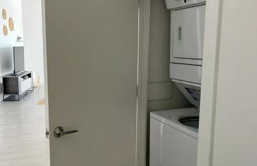 Elegant Home with Stunning Views and Comfortable Amenities - Foto 10