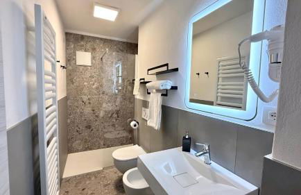 Moderno appartamento con giardino - Foto 17