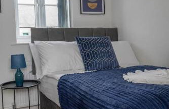 Short Stays, Free Parking, Contractors, Families - Large Home - Foto 16