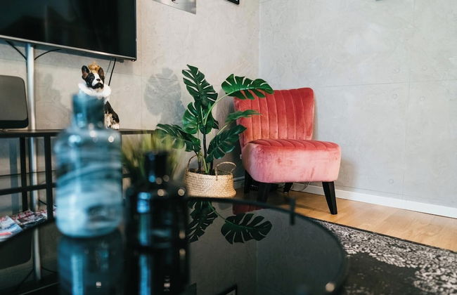 YoHome - Luxury Downtown Apartment - Photo 33