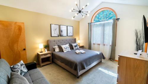 Serenity Falls - Stylish 4Bdr Mountain Retreat, Hot Tub, Pool - Foto 5