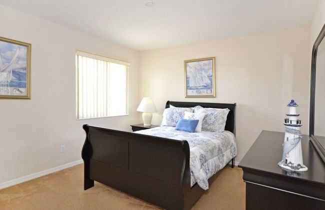 Corvina Villa 5 Bedroom Home by RedAwning - Photo 4