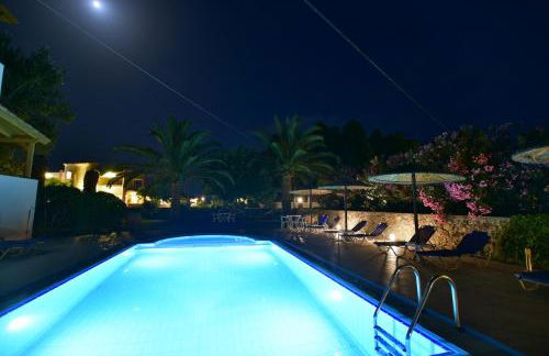 Flisvos Rooms - Photo 42