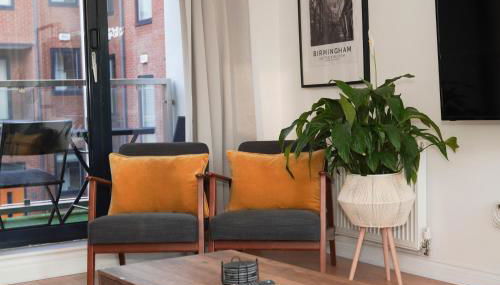 Spacious 4BR 4BA gated townhouse with balconies, Central JQ - Foto 3