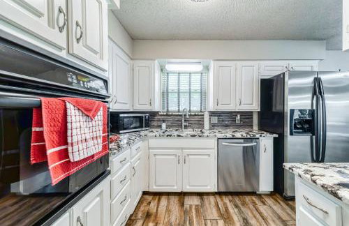 Private Pool, Entire House, In the Center of DFW - Foto 29