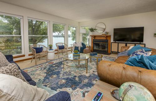 Waterfront 3BR Loft w Dock on Lake of Egypt - Foto 4