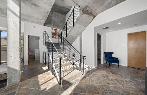 Oceanfront Experience - Photo 28