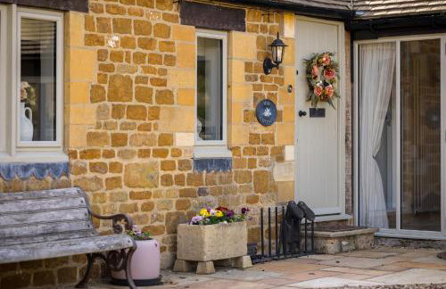 Luxury Boutique Barn Hideaway Near Bourton with Hot Tub - Foto 14