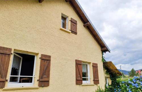 Maison de charme à Rougegoutte avec jardin et barbecue - Foto 1