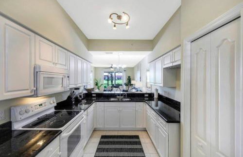 Beautiful 2 bedroom condo w/ Golf Membership Included - Foto 17