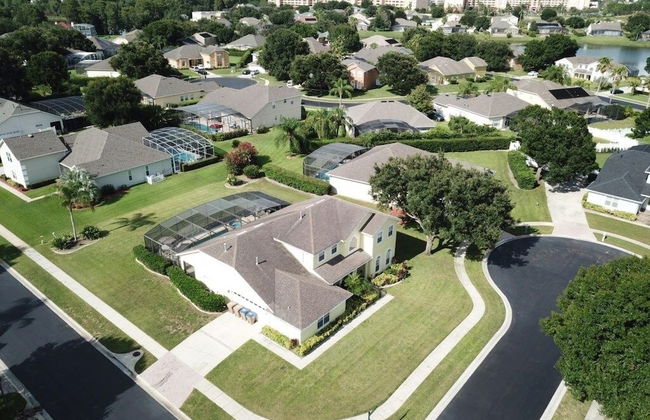 Fantastic 7 Bed 6 Bath In Prestigious Gated Comm. 7 Bedroom Villa by Redawning - Foto 64