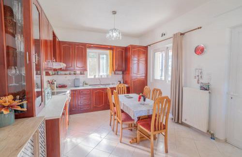 Modern 3 Bed Home with Balconies and Sea Access - Foto 24