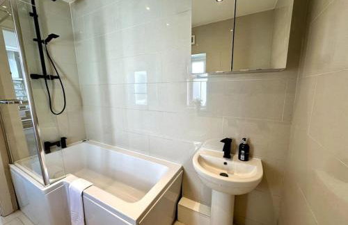 2 Bedroom City Centre House - Pet Friendly - Free Parking - Foto 17