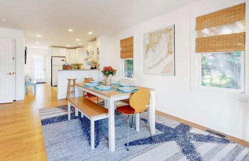 Modern Beach & Town Getaway - Foto 7