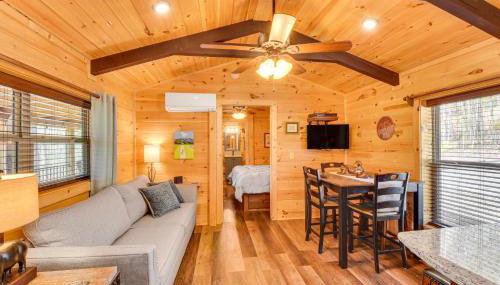 Waterfront Seneca Cabin about 4 Mi to Boat Launch! - Foto 5