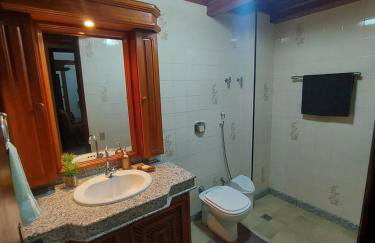 Apto 04 qtos, aconchegante, localizado em prédio frente Praia do Forte - Foto 14