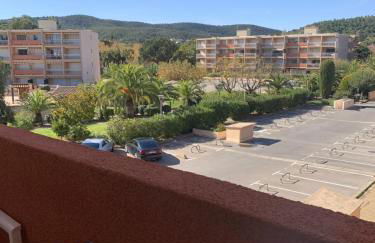Studio cabine Les Rives de la Favière piscine et tennis les pieds dans l'eau - Foto 8