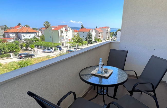Bright and Cozy Apartment With Balcony in Kastel Luksic - Foto 8