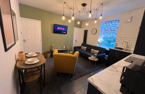 Modern & retro two bedroom apartment in Barnsley - Foto 3