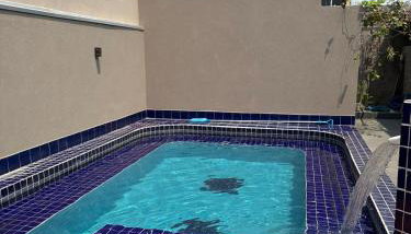 Casa grande com Piscina e Churrasqueira - Foto 1