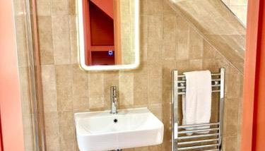 Poole Quay Apartment - Perfect Location - Beatiful Roof Terrace - Free Parking - Foto 4