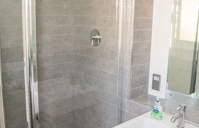 Stoneleigh Village - Photo 56