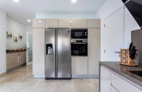 Luxury Vau Beach Villa with Private Heated Pool - Foto 36