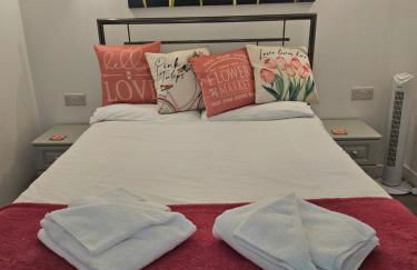 Ruth's Refresh Shropshire Country Retreat with Private Hot Tub & Stunning Views - Foto 15