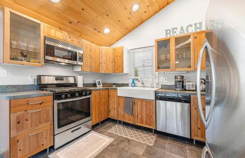 Fresh Pond Chateau Renovated Bright and Cozy Home - Foto 18