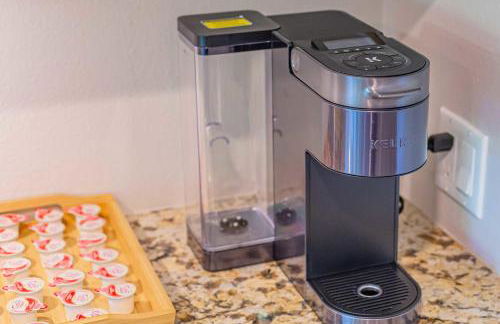 Luxury Pool Home in Glendora Foothills Retreat - Photo 94