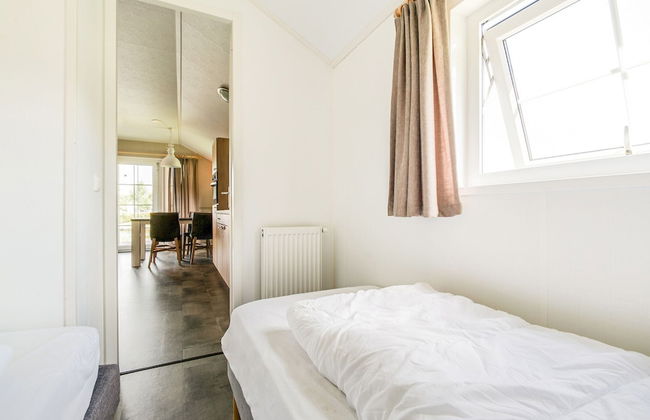 Glamping With Veranda Over Water - Photo 5