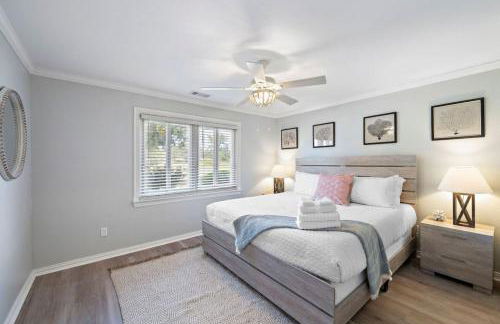 Sprawling estate with private pool and game room and guest house - Foto 10