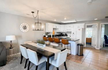 Perfect Family Escape - 3 Bed Condo with Pools - Photo 1