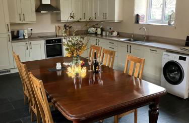 Courtyard Cottage with hot tub and walled garden - Foto 26