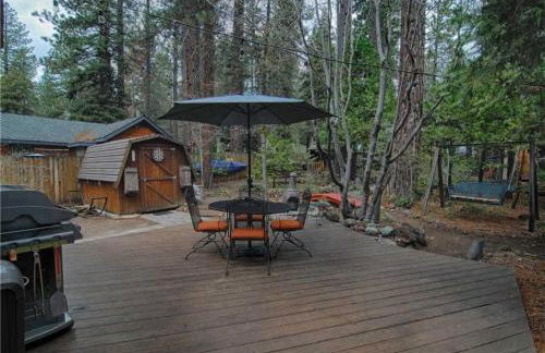 The Gingerbread Cottage - Photo 29