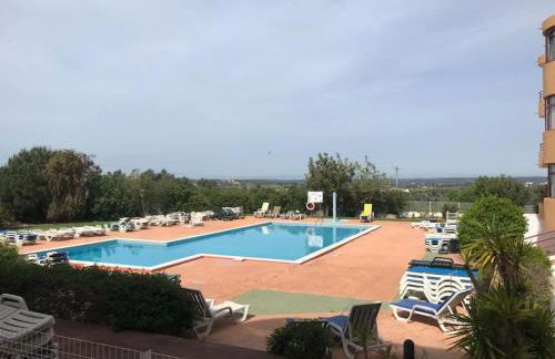 Apartamento encantador com piscina - Foto 16